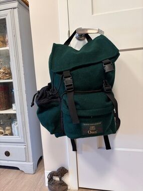 Orvis Dark Green Wool Daypack with Buckle Closures